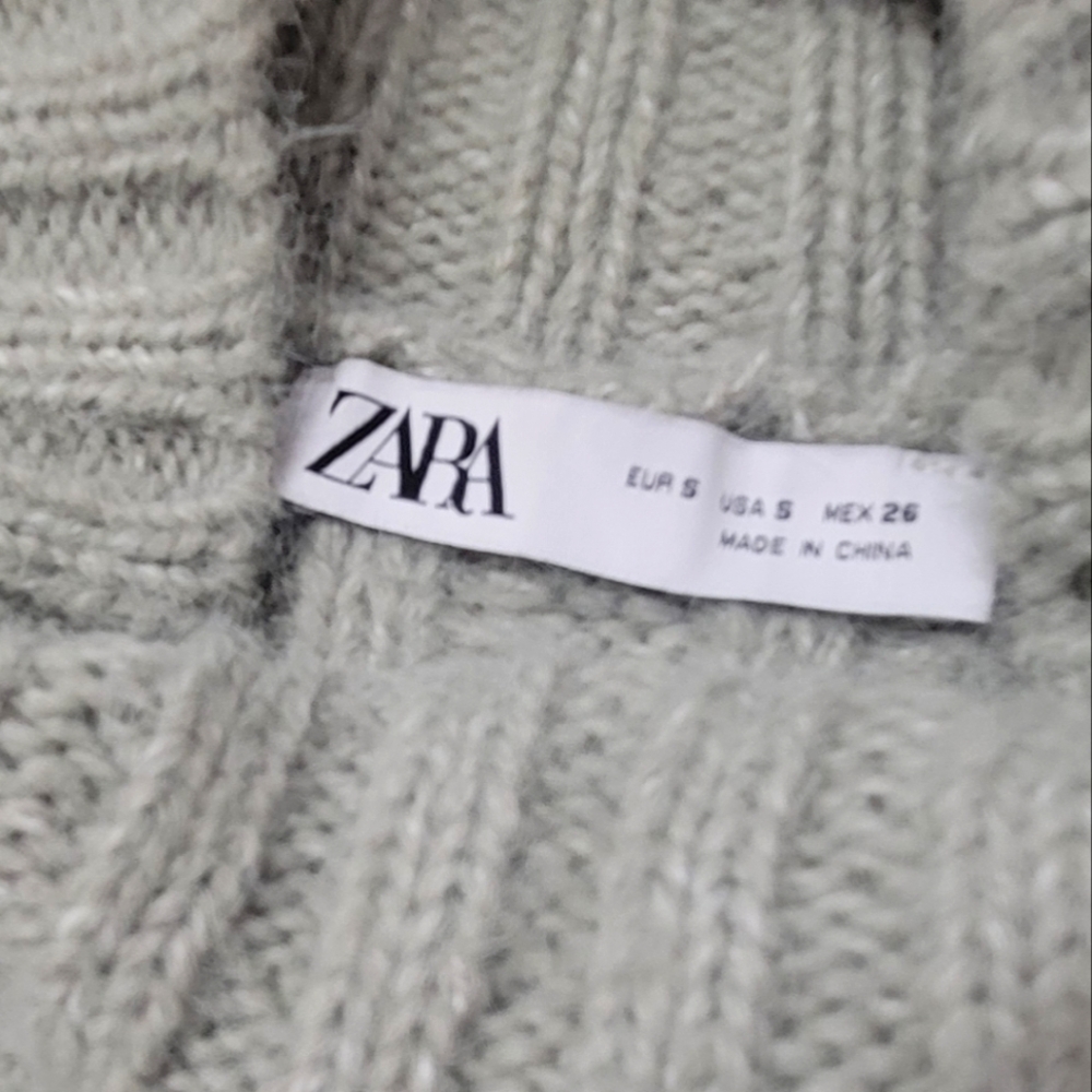 ZARA, short-sleeved Mint Green Cable Knit sweater with side slits, Small - Picture 2 of 6